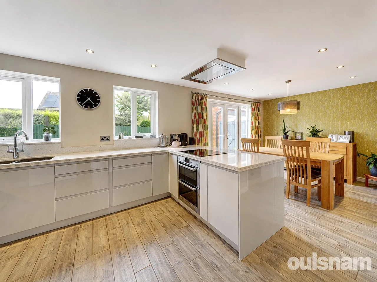 Clifford Road, Droitwich, Worcestershire, WR9 8UR, photo 2