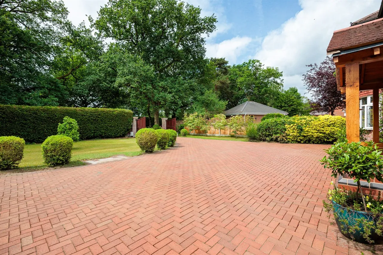 Whitegate, Northwich, photo 2