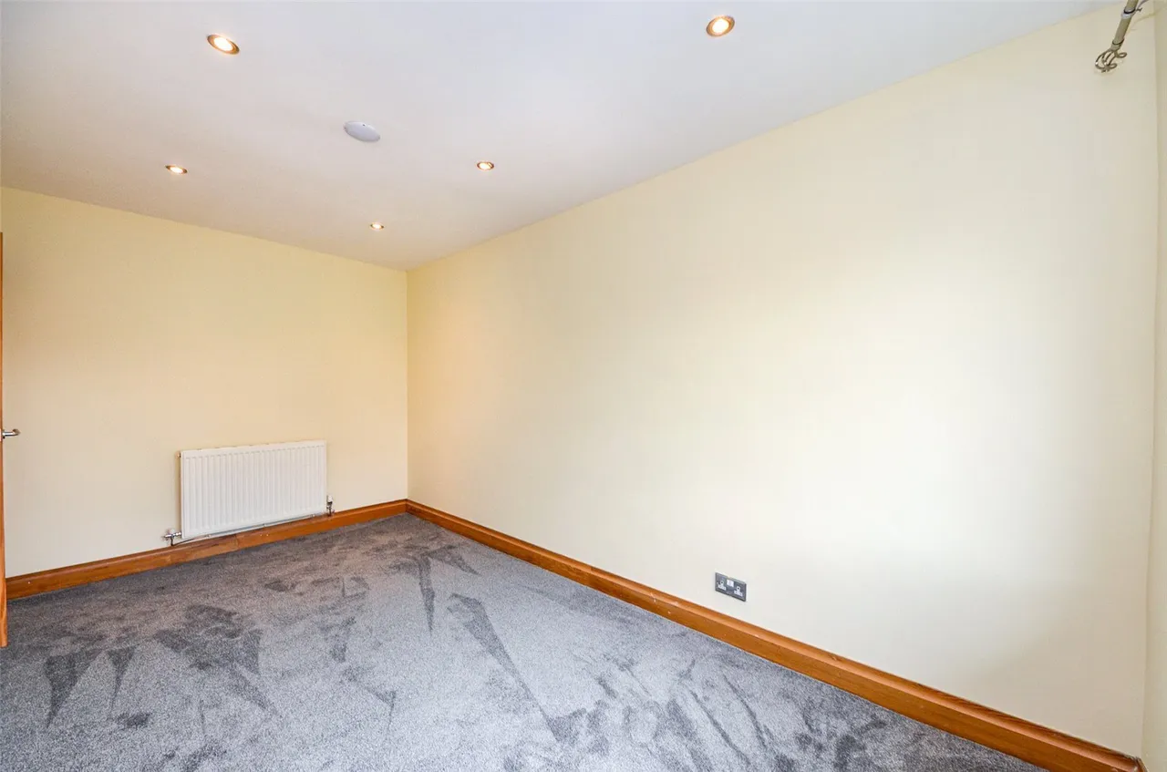 Ffordd Naddyn, Glan, photo 10