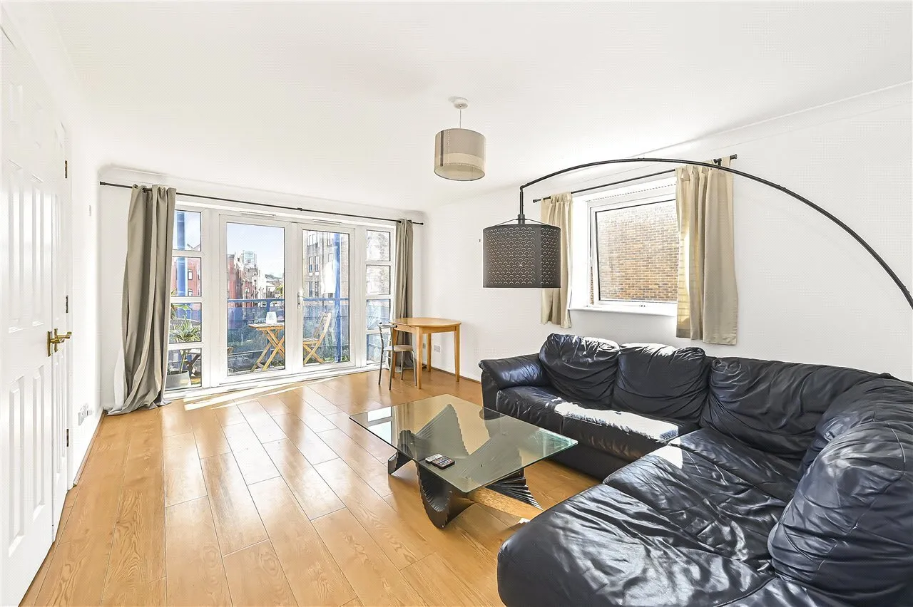 2 bed flat for sale — Jardine Road, London, E1W