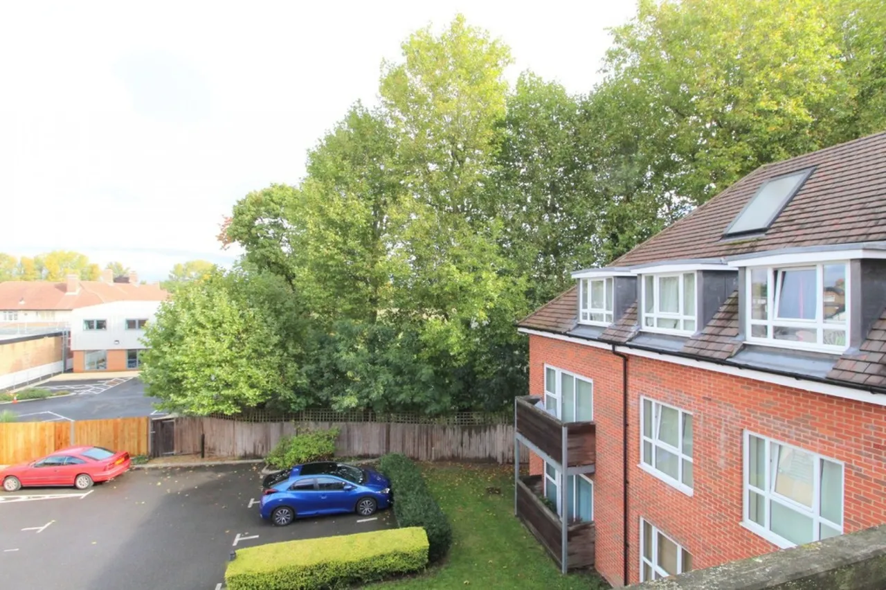 Church Road, Ashford, photo 7
