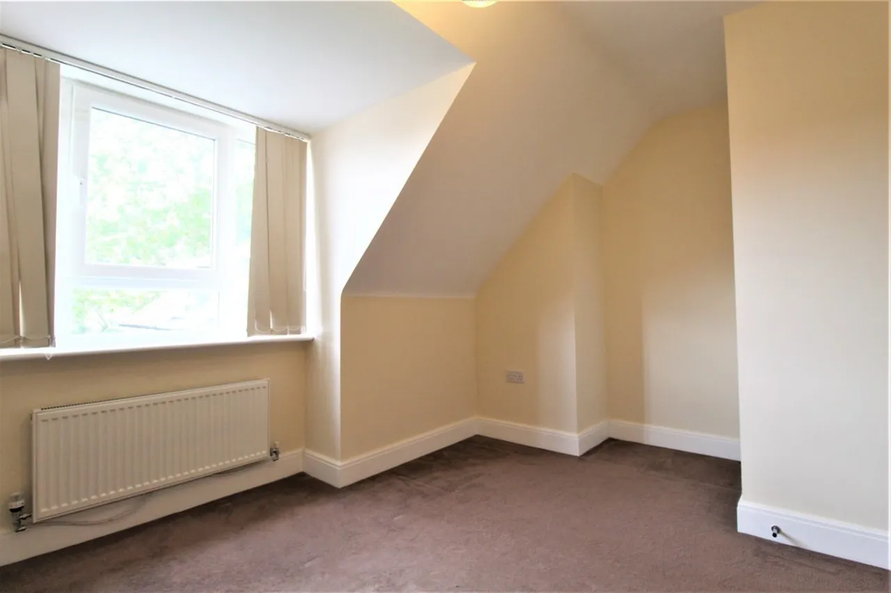 Church Road, Ashford, photo 11