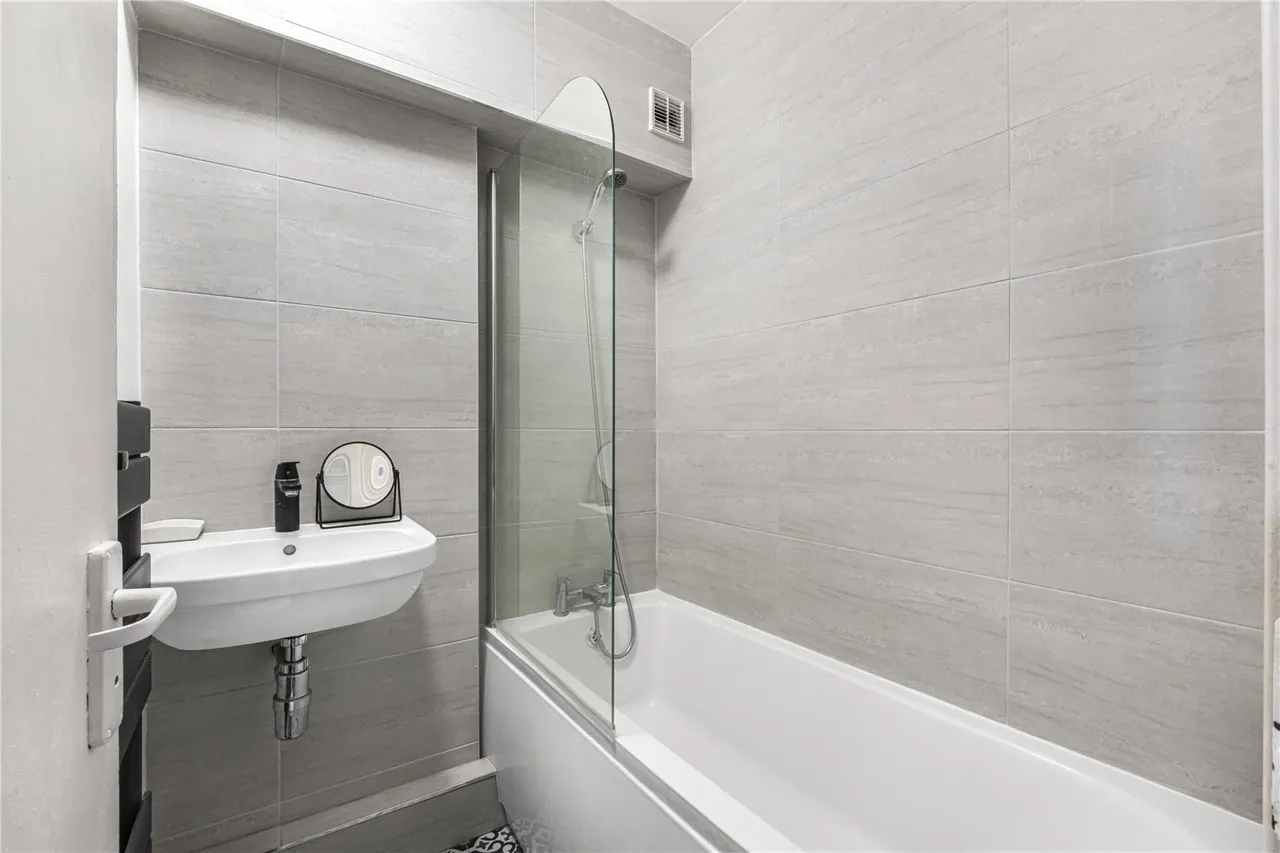 Wollaston Close, London, SE1, photo 8