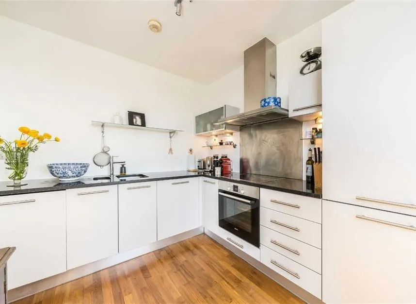Palmers Road, Bethnal Green, E2, photo 6
