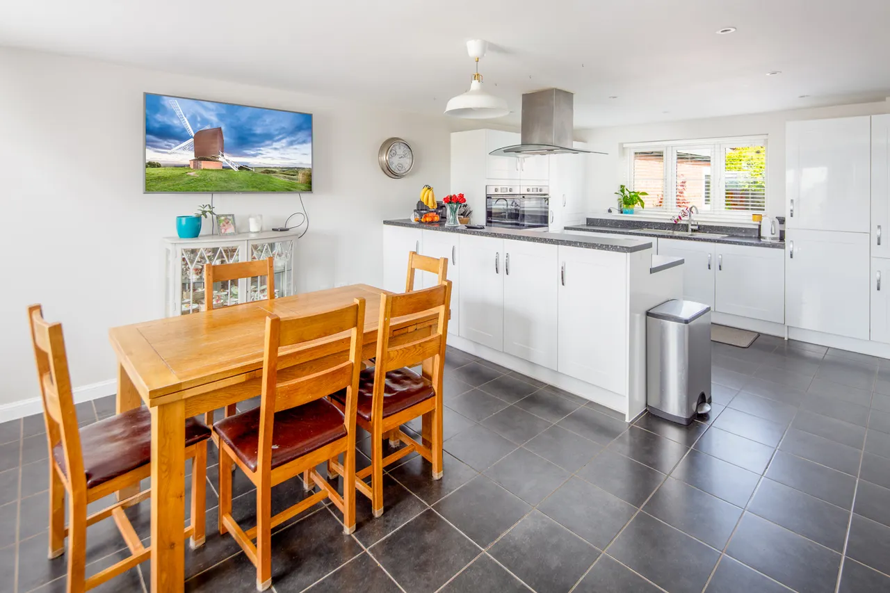 Keele Close, Upper Heyford, photo 12