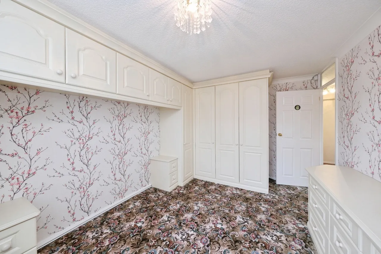 Windsor Drive, Nottinghamshire, NG20, photo 8