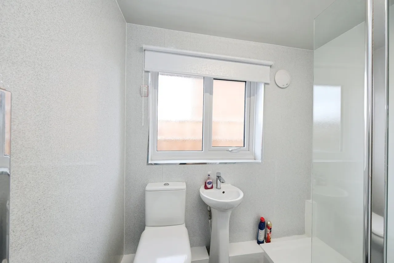 Windsor Drive, Nottinghamshire, NG20, photo 10