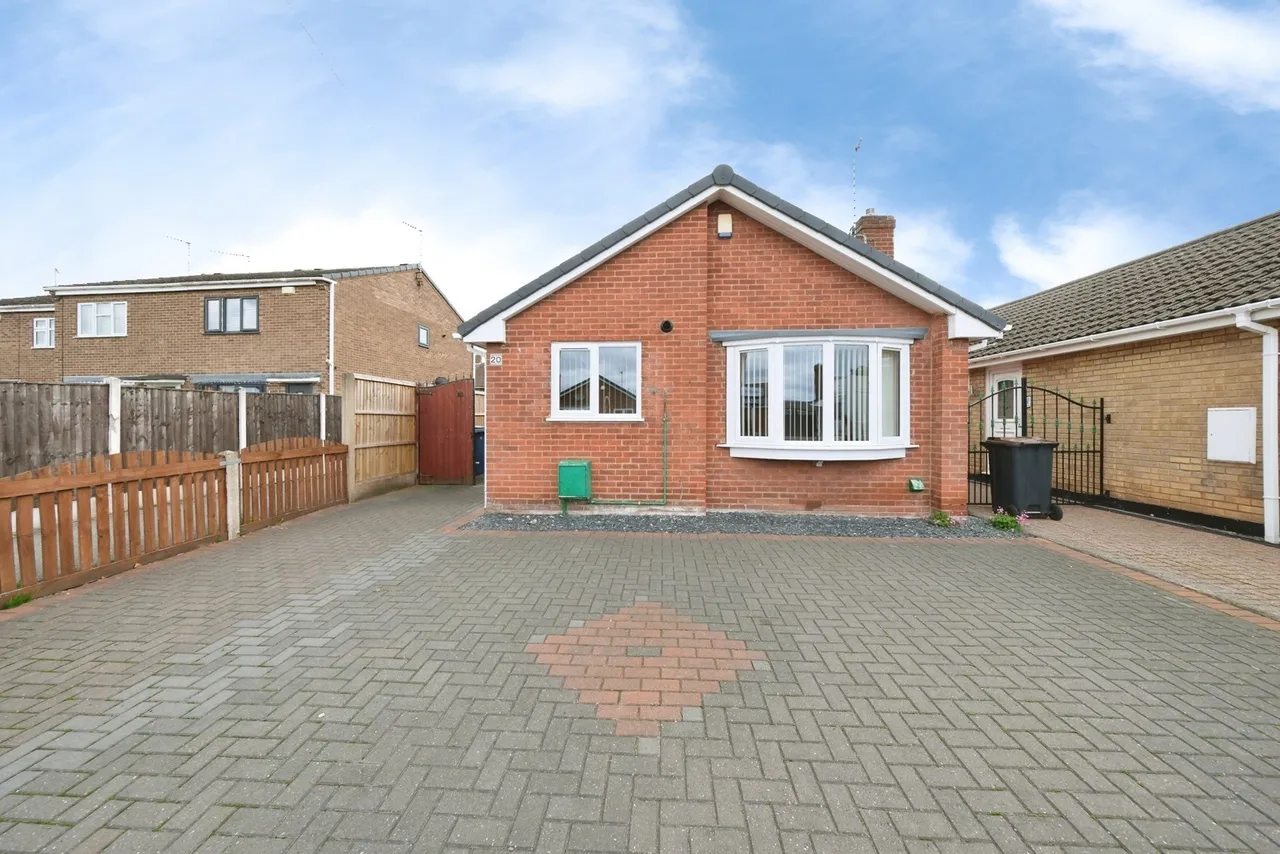 2 bed property for sale — Windsor Drive, Nottinghamshire, NG20