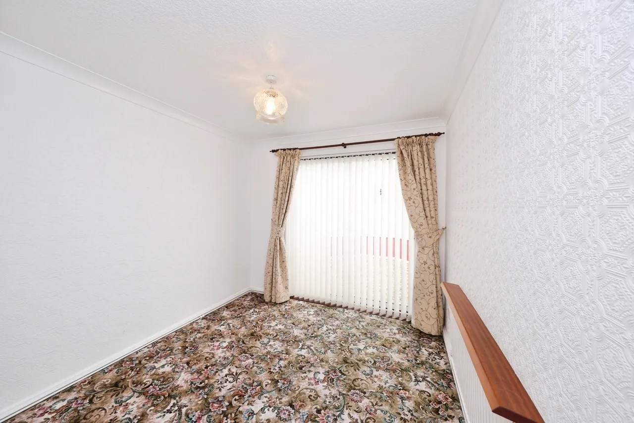 Windsor Drive, Nottinghamshire, NG20, photo 9