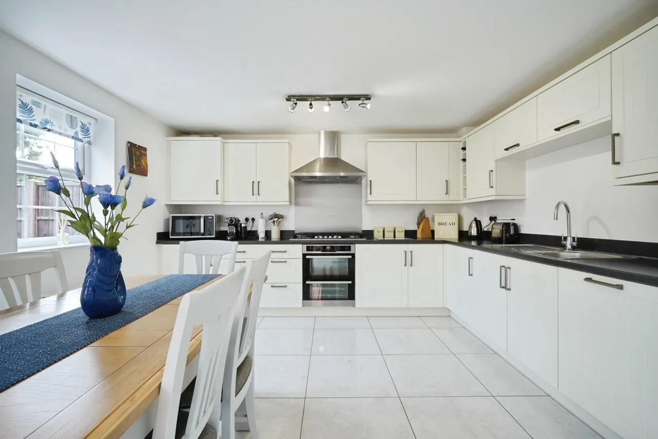 Pickerings Avenue, Measham, DE12, photo 12