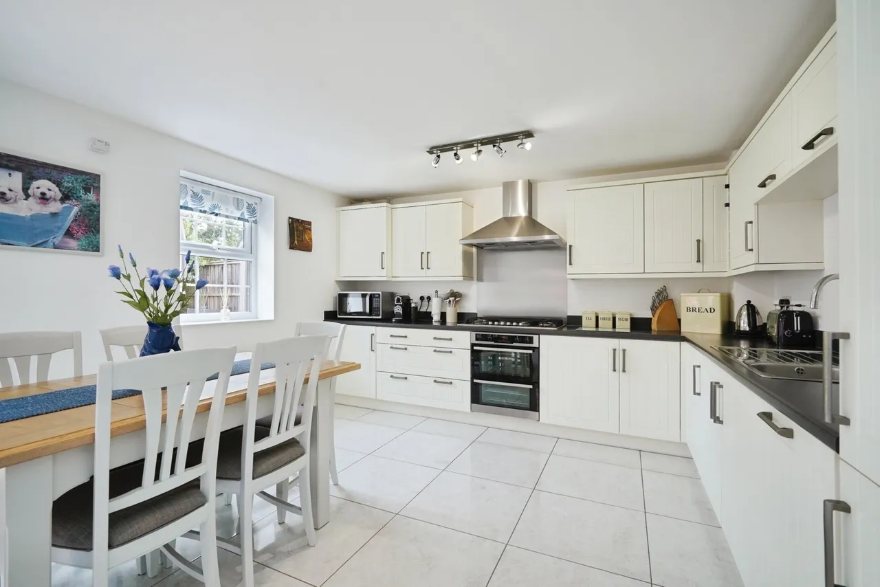 Pickerings Avenue, Measham, DE12, photo 2