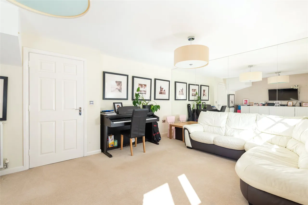 Saxon Way, Great Denham, MK40, photo 2