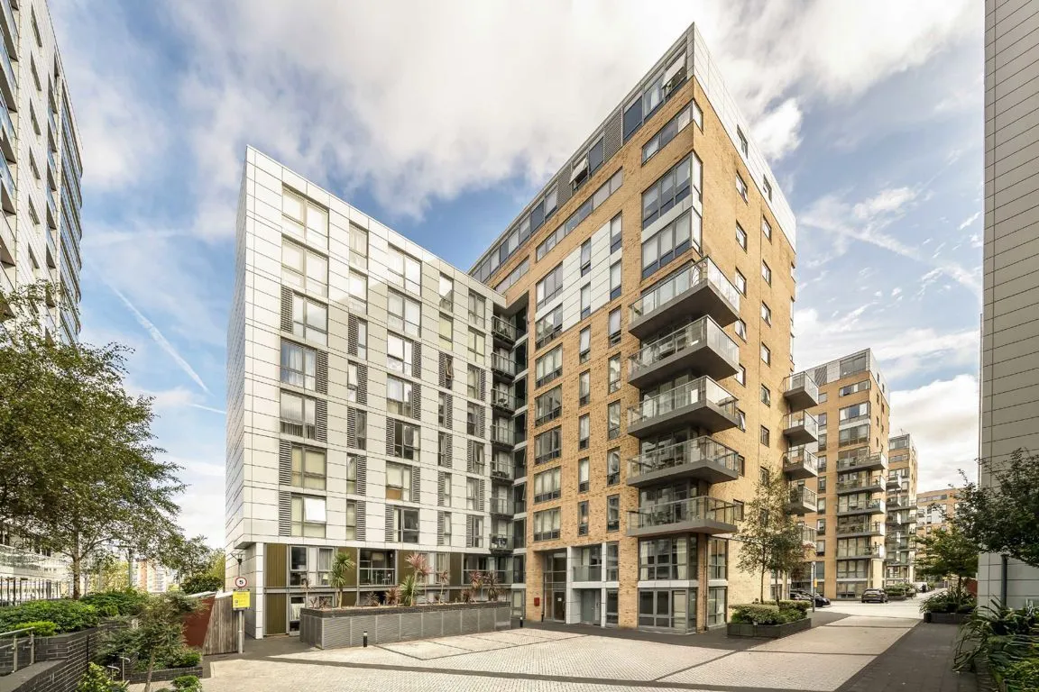3 bed flat for sale — Dowells Street, Greenwich