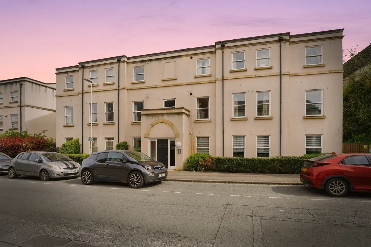 2 bed flat for sale, Dunalley Street, Cheltenham, GL50
