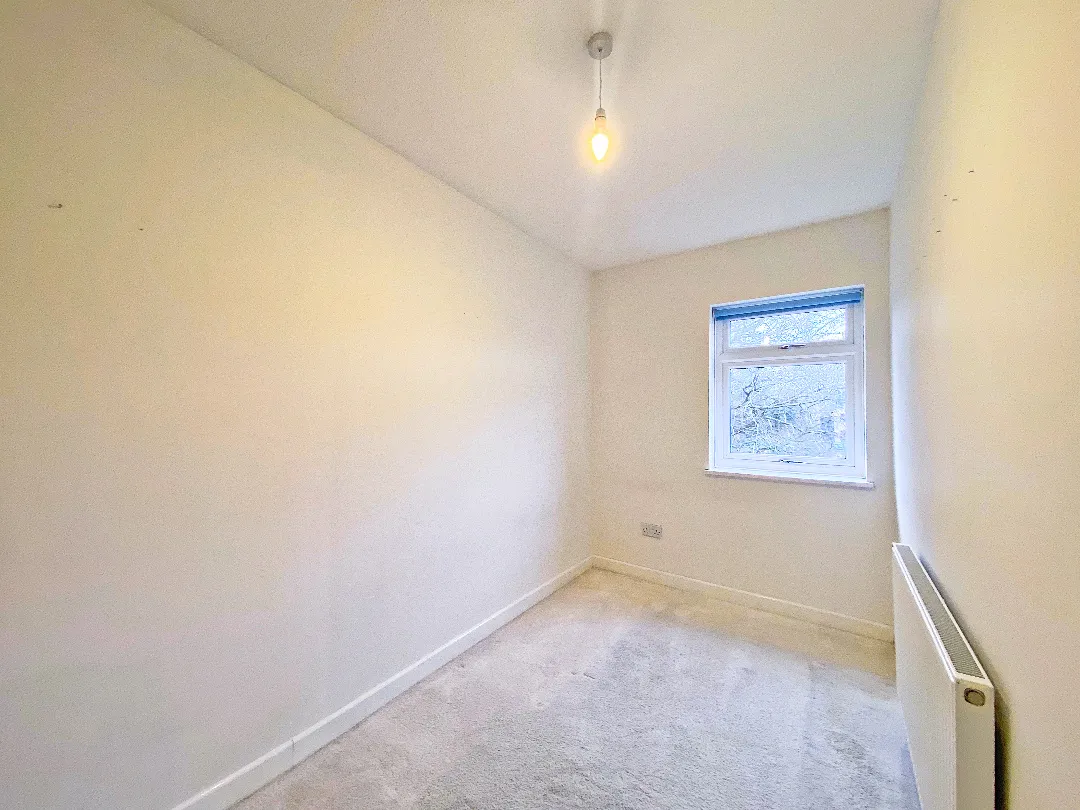New Barn Close, Fleet, GU51, photo 4