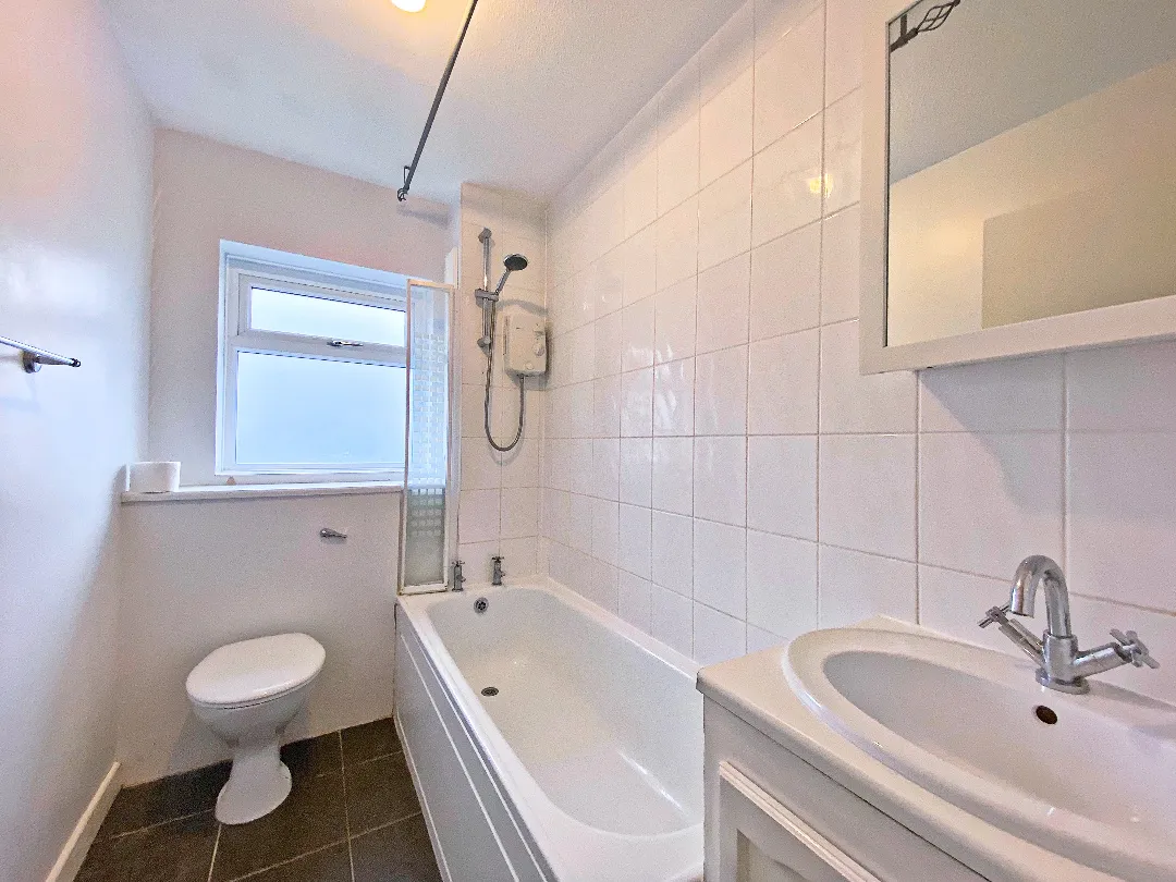 New Barn Close, Fleet, GU51, photo 6