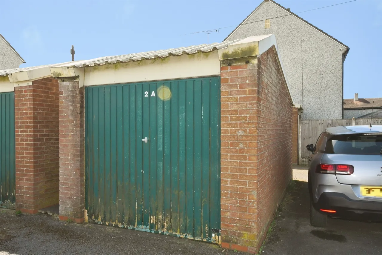 Anderson Road, Hemswell Cliff, Gainsborough, photo 11