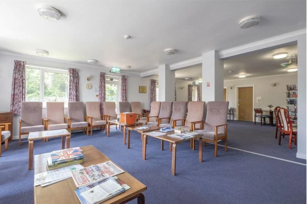 Potters Lane, Barnet EN5 5BA, photo 6