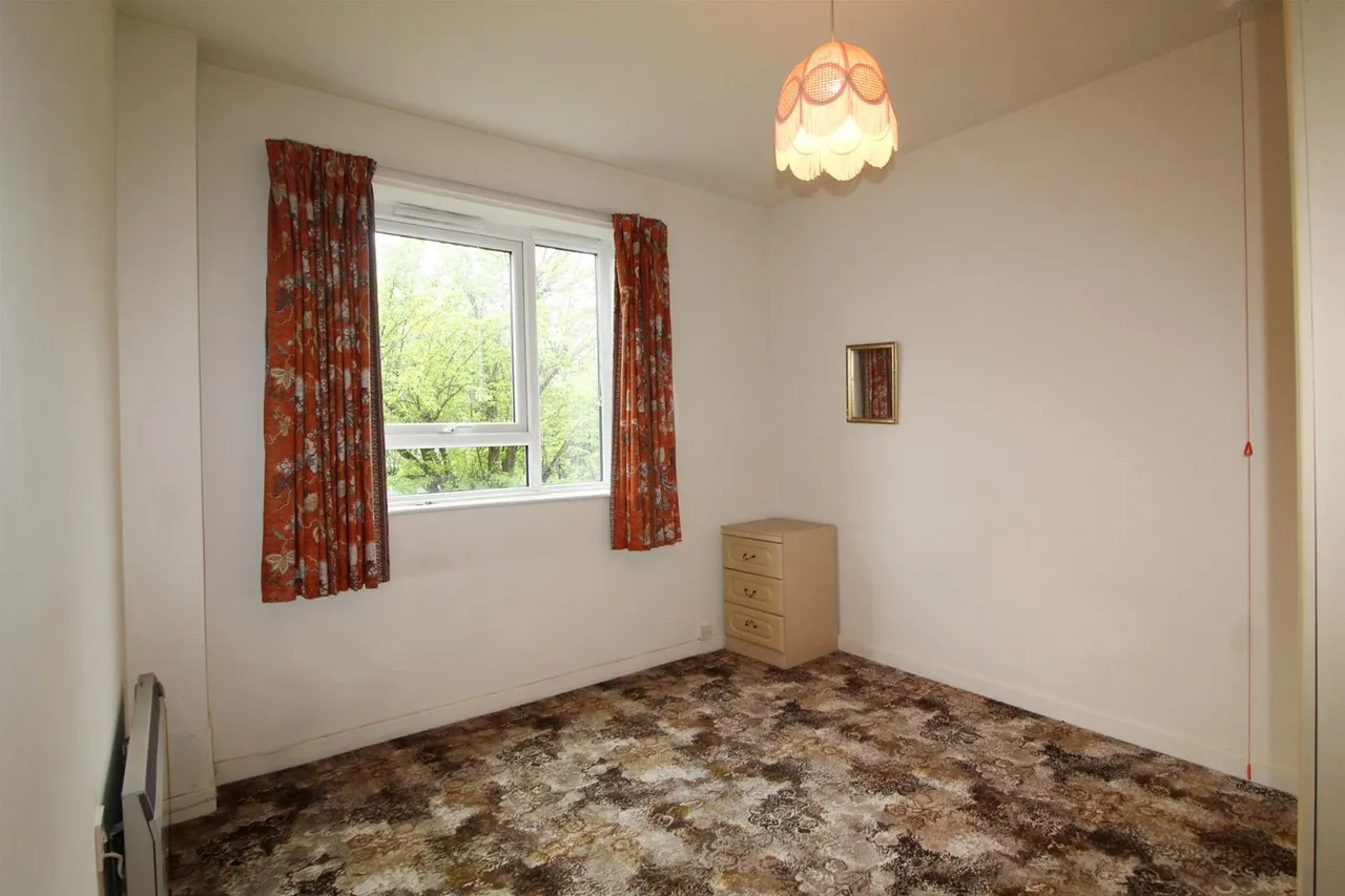Potters Lane, Barnet EN5 5BA, photo 4