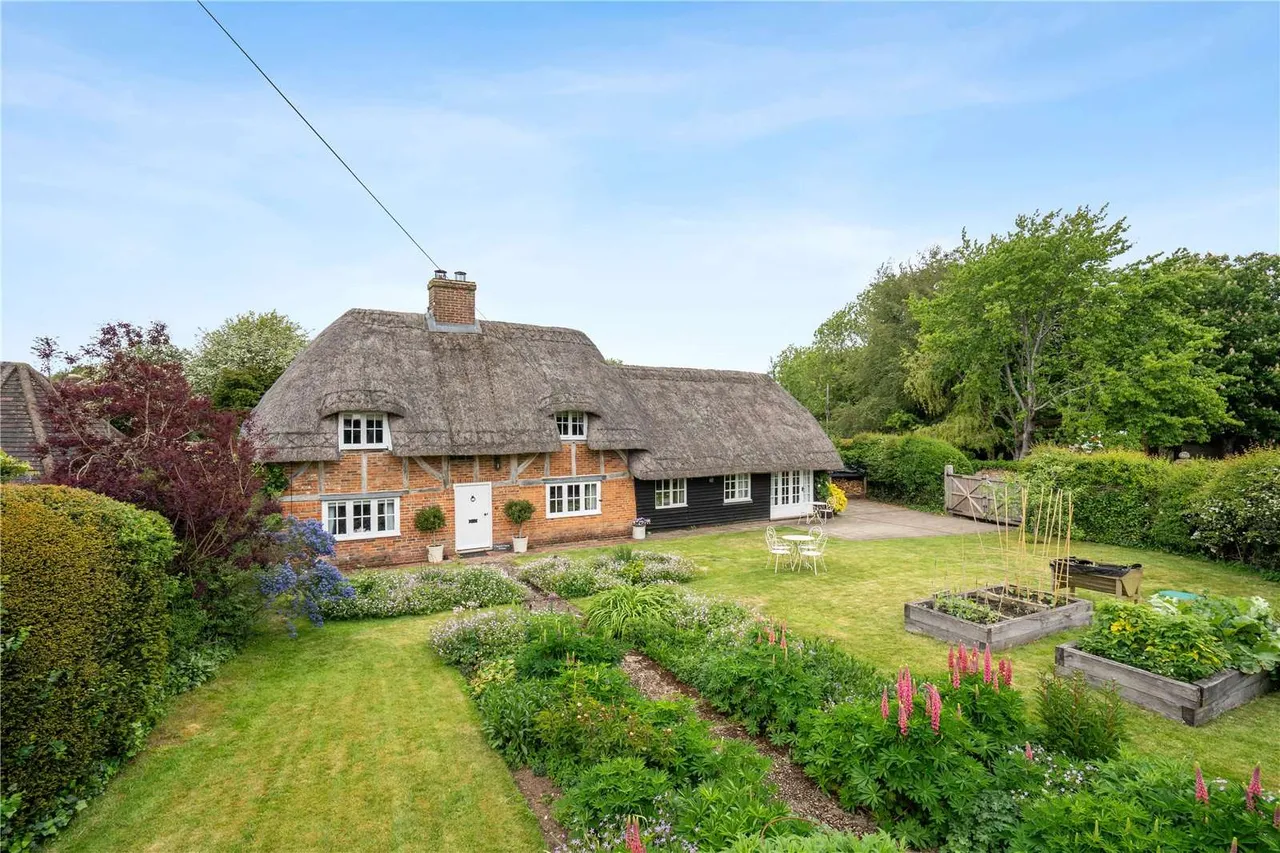 Upper Wield, Alresford, Hampshire, SO24 9RT, photo 12
