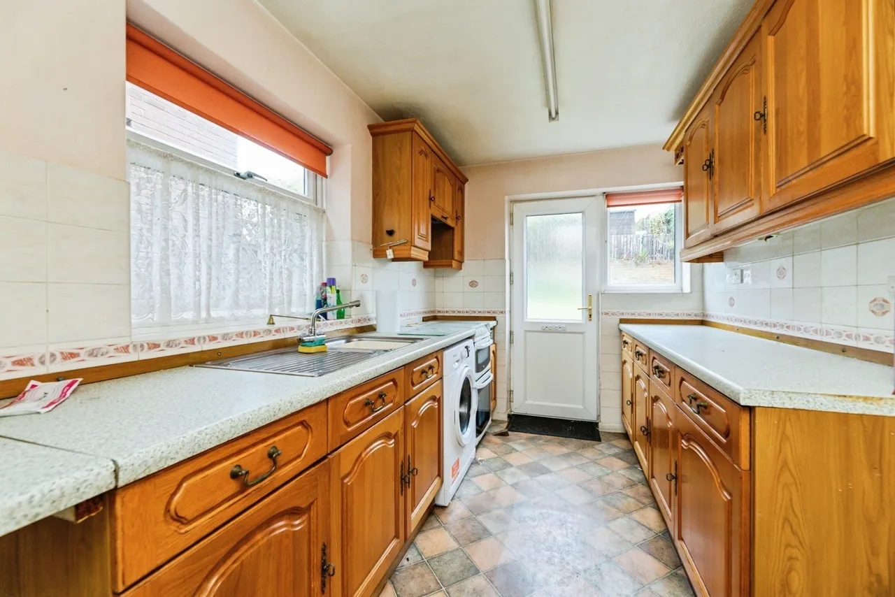 Broad Inge Crescent, Chapeltown, Sheffield, S35, photo 16