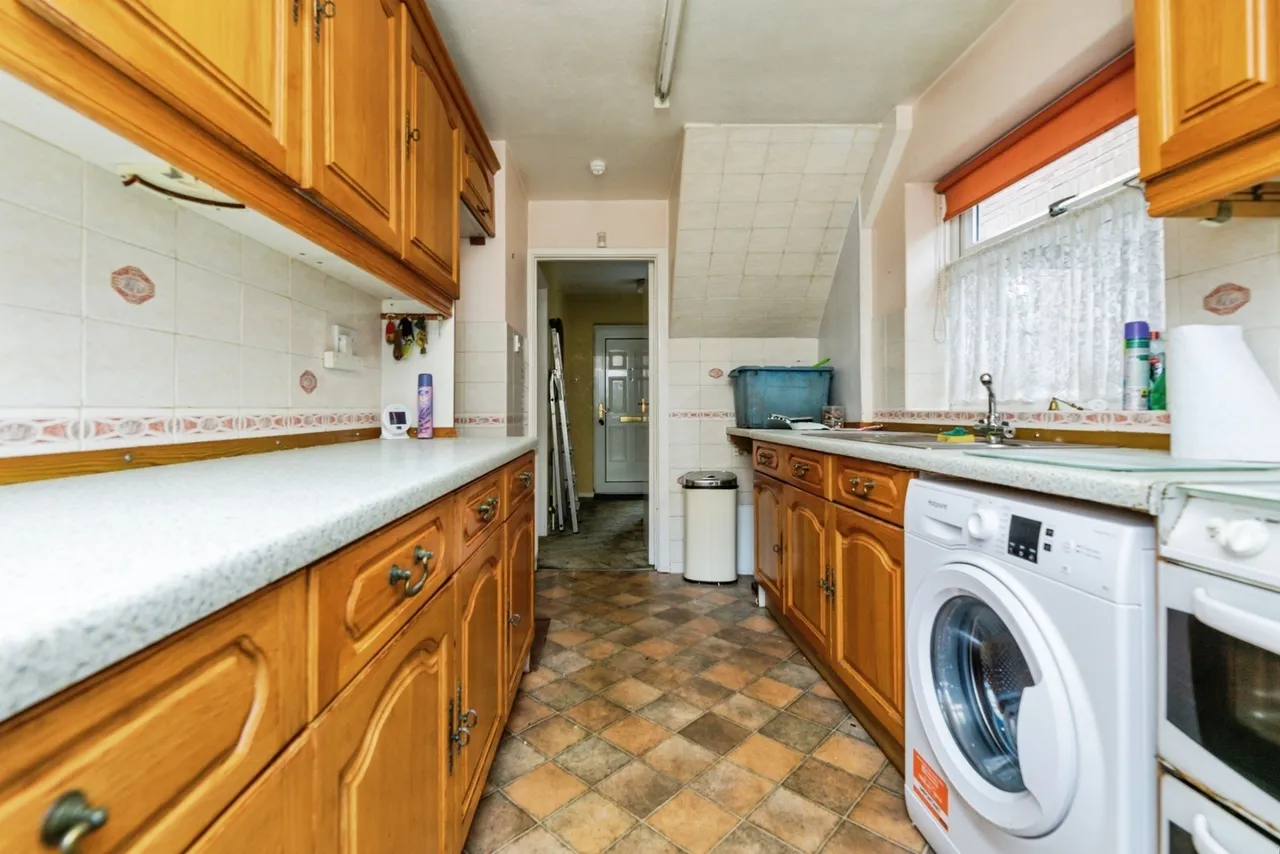 Broad Inge Crescent, Chapeltown, Sheffield, S35, photo 18