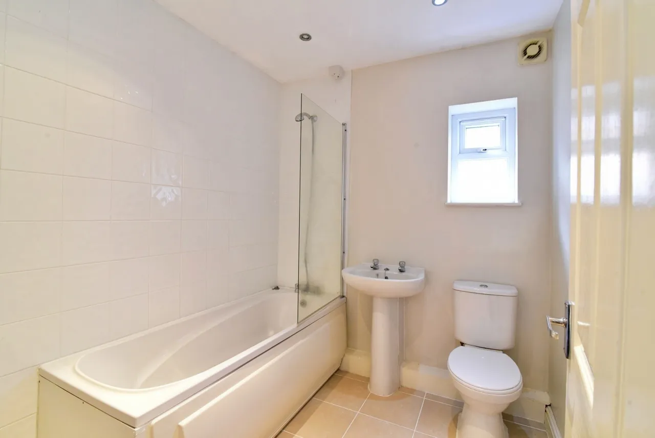 Woodthorpe Road, Sheffield, South Yorkshire, S13, photo 10
