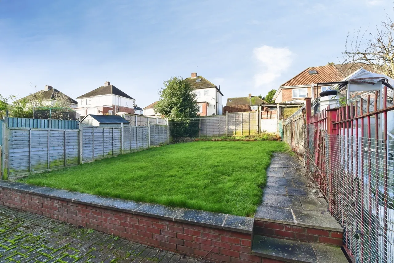 Woodthorpe Road, Sheffield, South Yorkshire, S13, photo 4