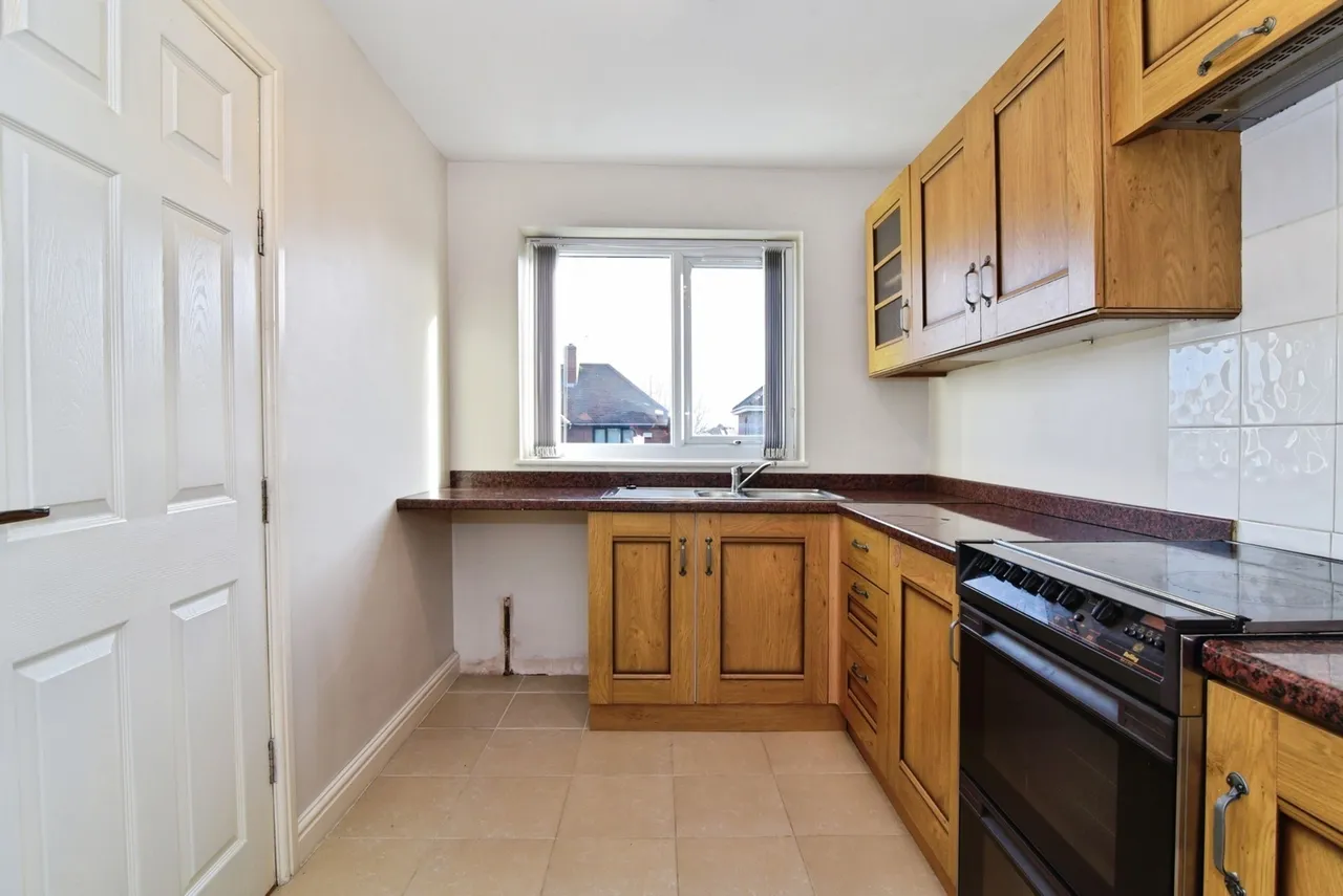Woodthorpe Road, Sheffield, South Yorkshire, S13, photo 14
