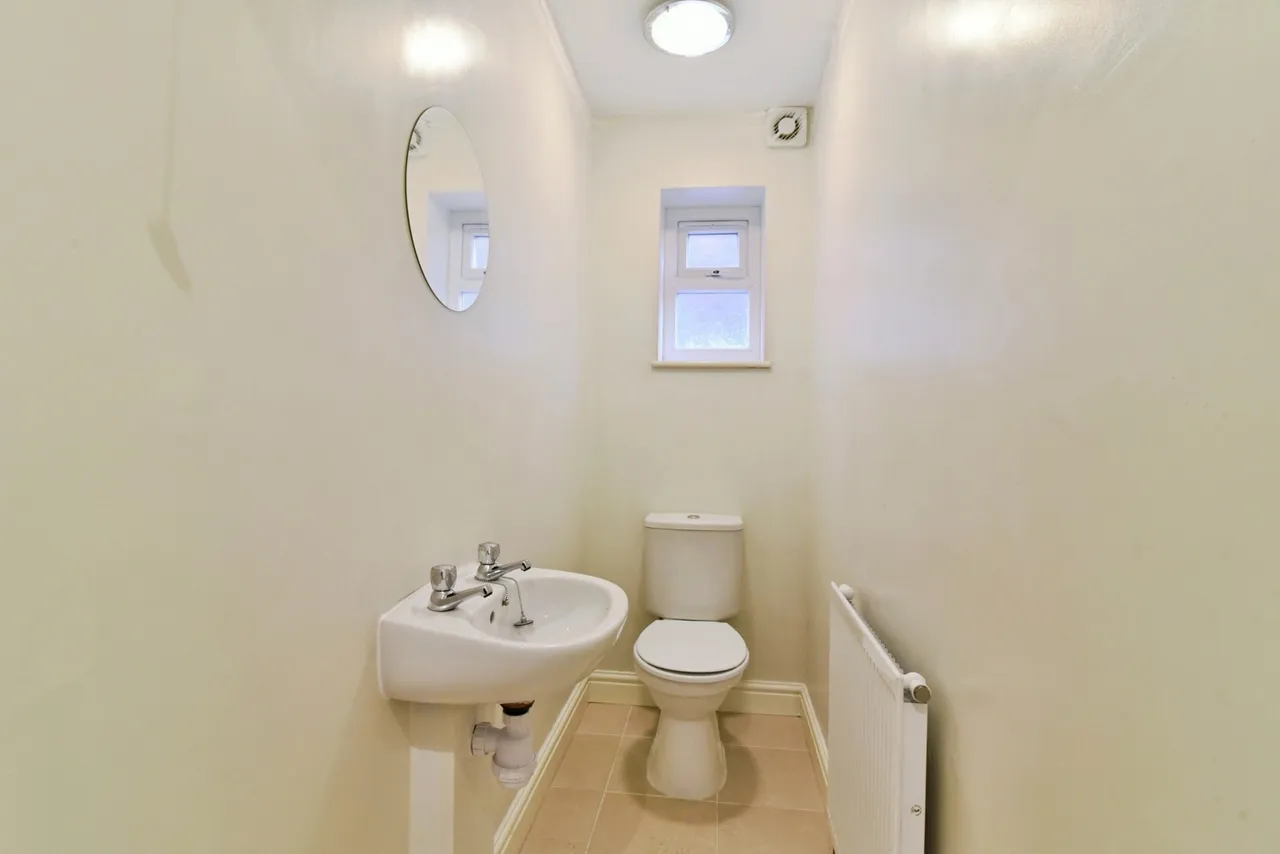 Woodthorpe Road, Sheffield, South Yorkshire, S13, photo 6