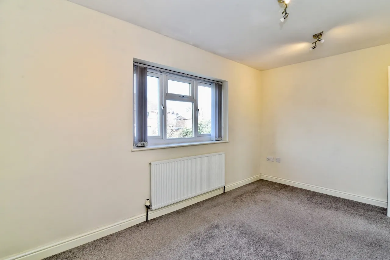 Woodthorpe Road, Sheffield, South Yorkshire, S13, photo 8