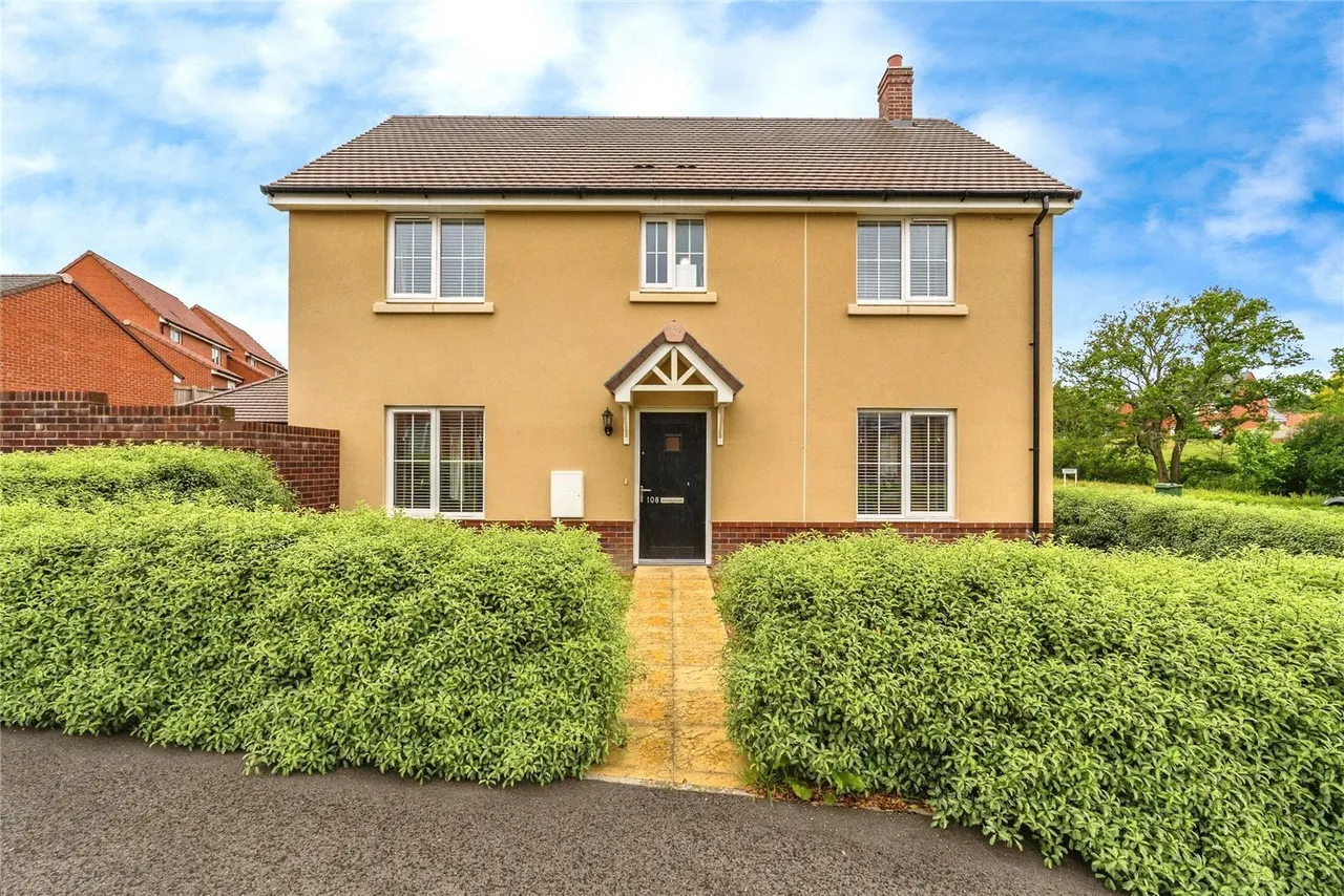 4 bed house for sale, Harrison Way, Rownhams, SO16
