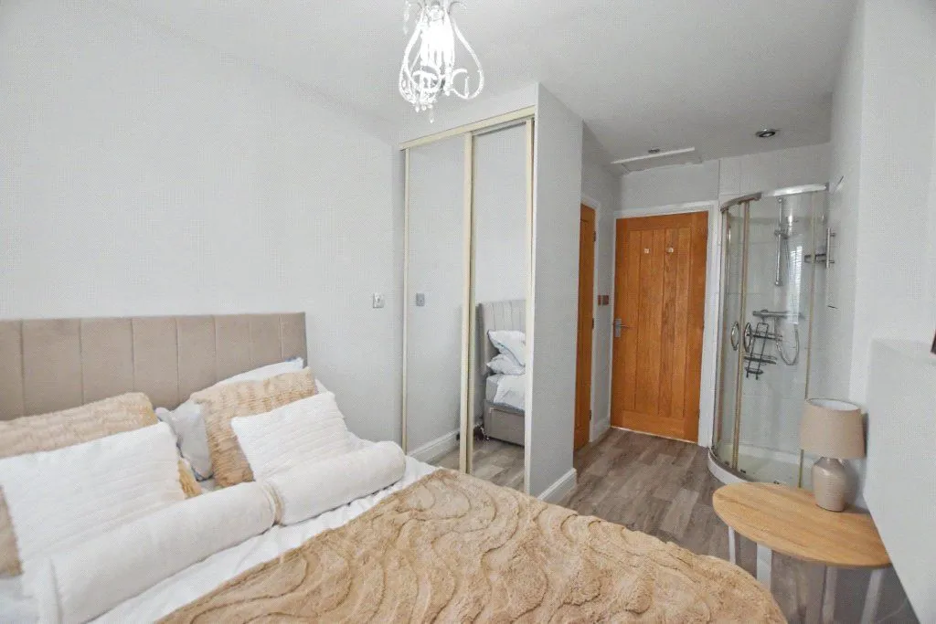 St. James Mews, Leeds, LS12, photo 13