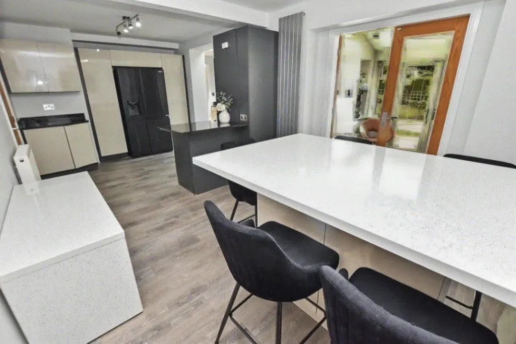 St. James Mews, Leeds, LS12, photo 17