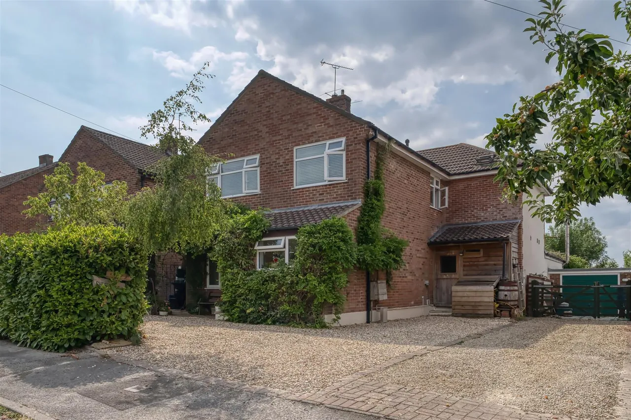 4 bed house for sale, Ashley Road, Marnhull