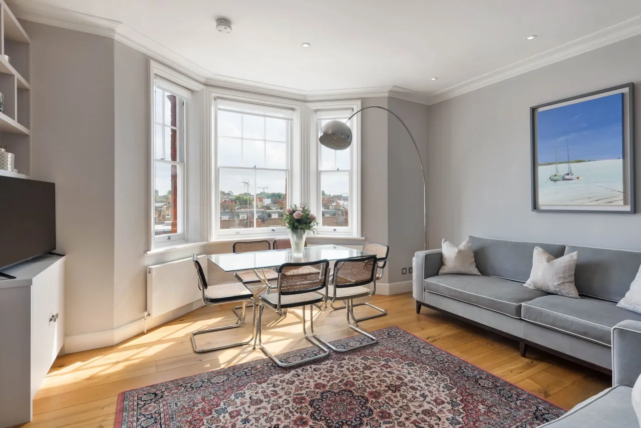Abingdon Mansions, Pater Street, Kensington, London, W8 6AB, photo 4