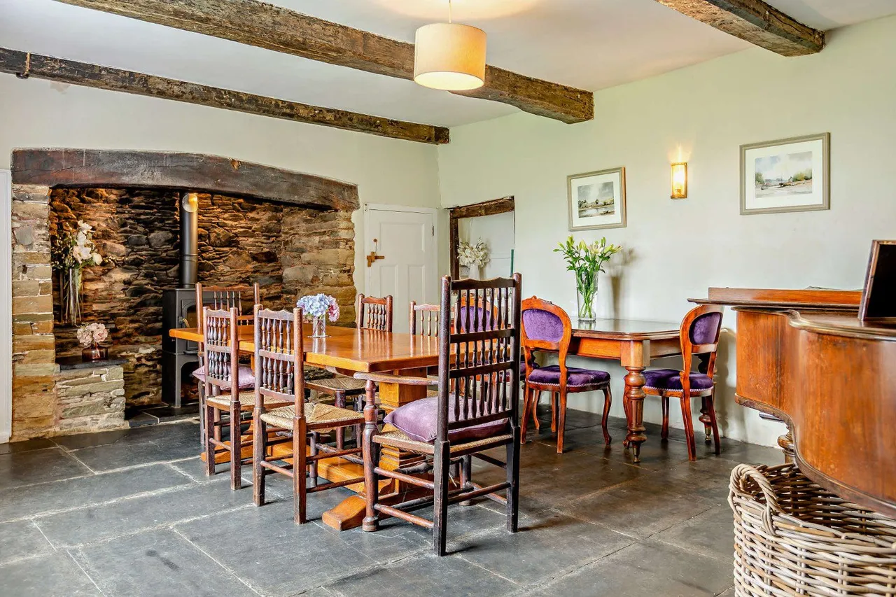 Aveton Gifford, Kingsbridge, Devon, TQ7 4NE, photo 8