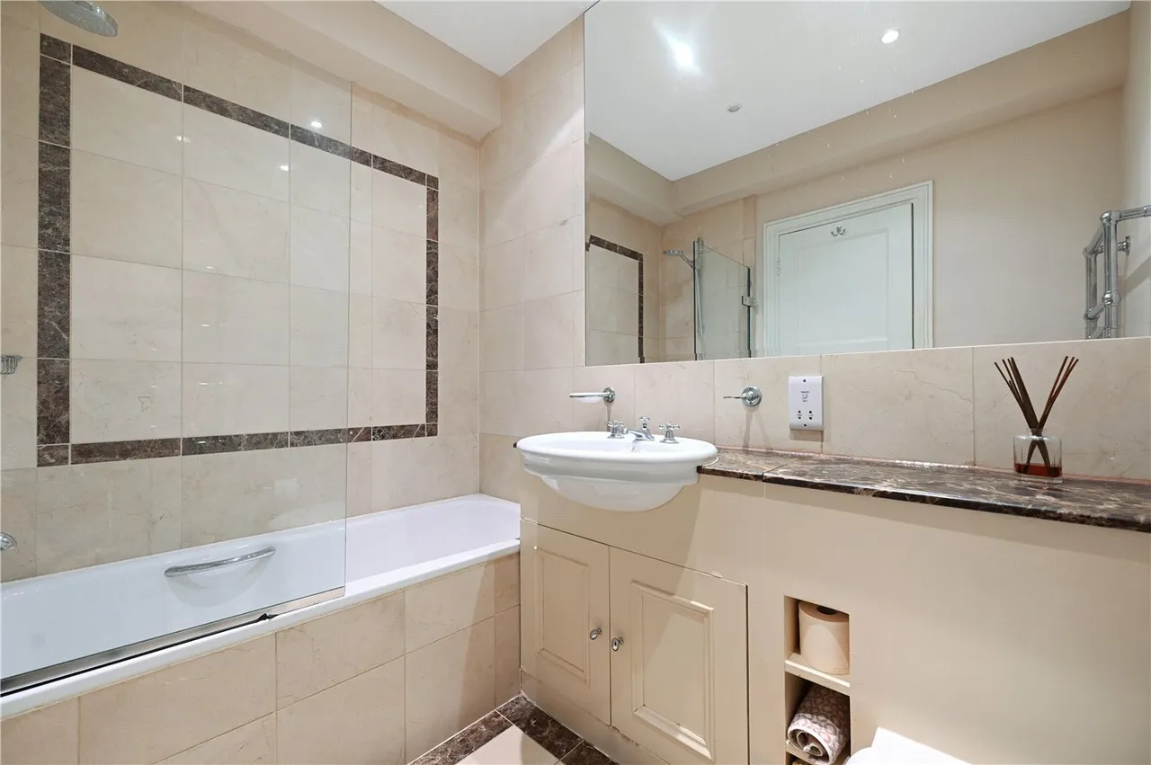 Vicarage Gate, Kensington, London, W8, photo 4