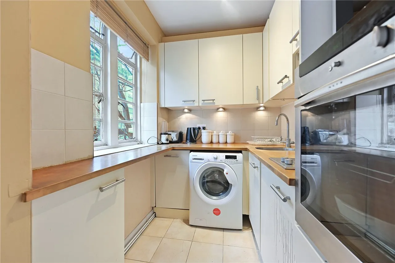 Vicarage Gate, Kensington, London, W8, photo 5