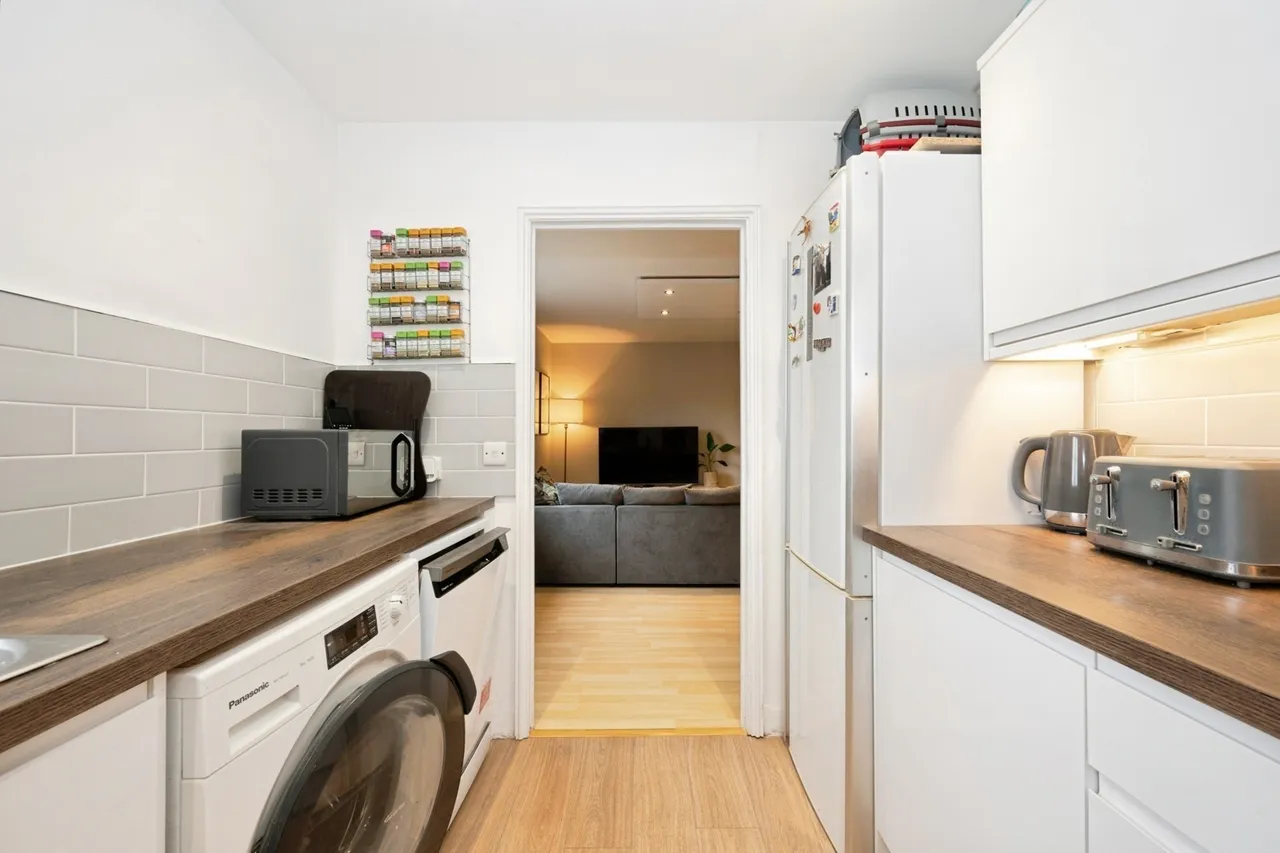 Sherriff Close, Esher, KT10, photo 12