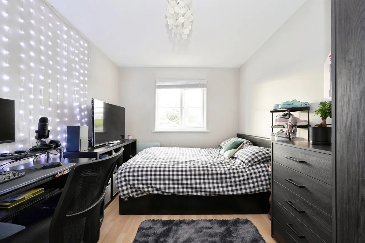 Sherriff Close, Esher, KT10, photo 6
