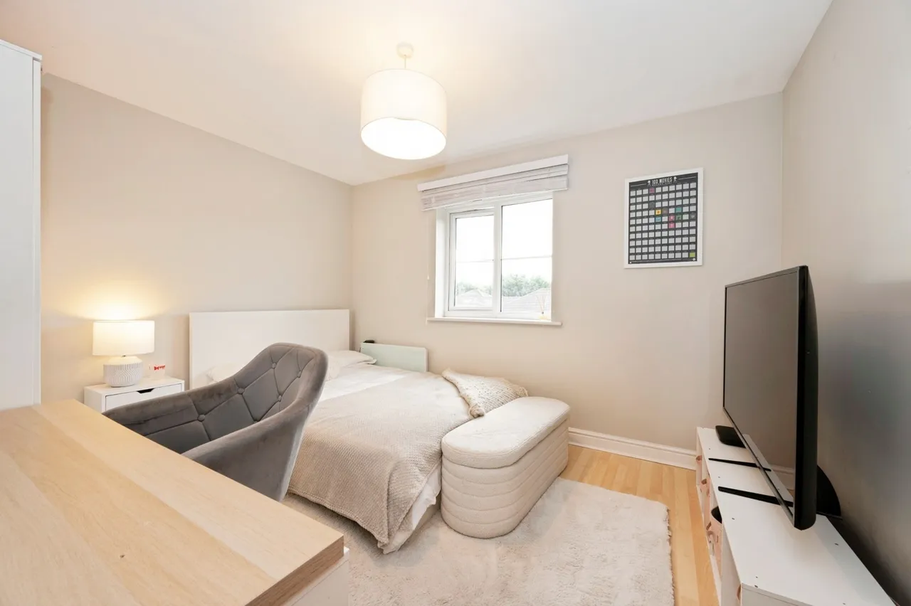 Sherriff Close, Esher, KT10, photo 5