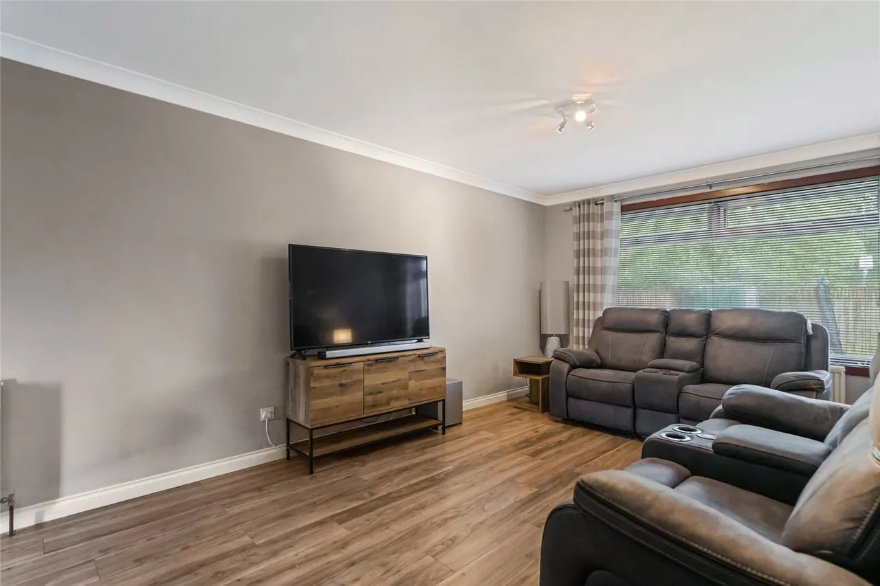 Drumnessie Court, Cumbernauld, Glasgow, North Lanarkshire, G68, photo 2