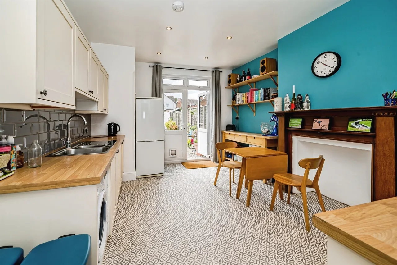 Ascott Road, Aylesbury, HP20, photo 5