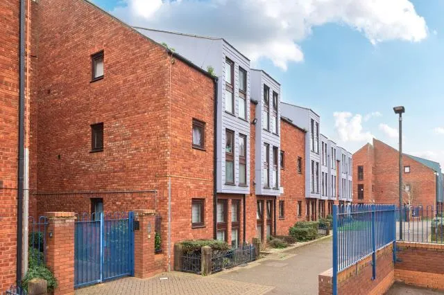 Enid Blyton House, Wycliffe End, HP19, photo 15