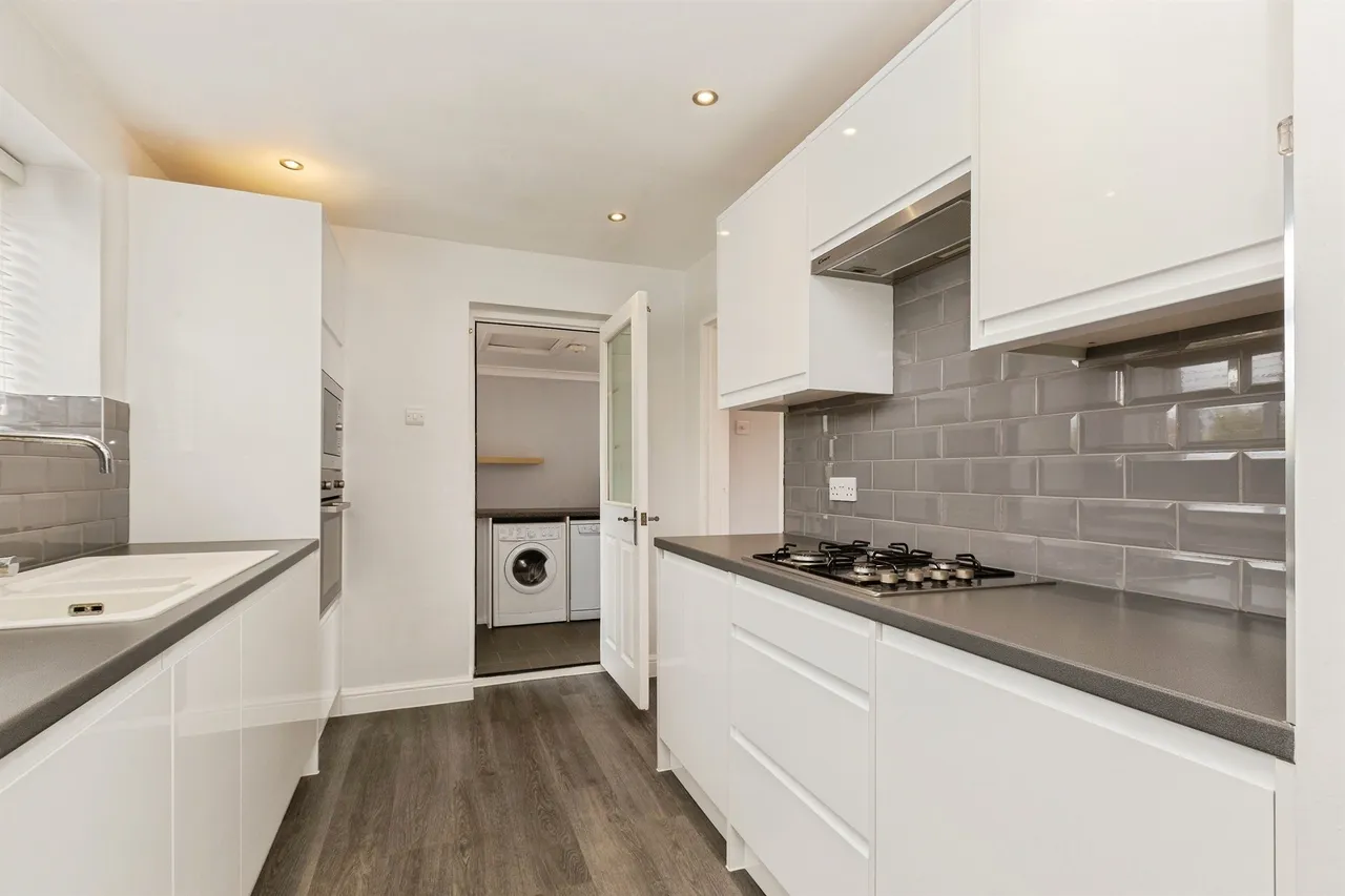 Grenville Close, Burnham, Slough, photo 3