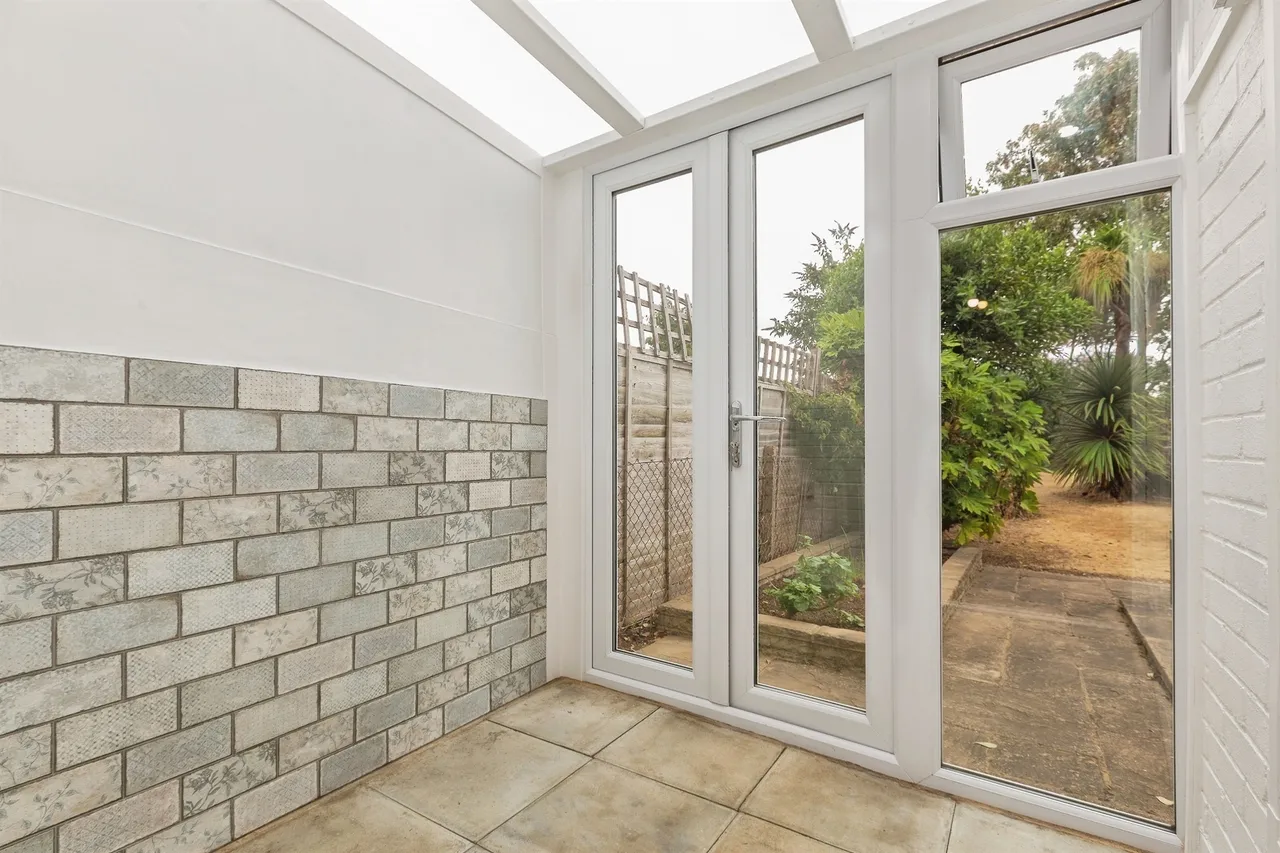 Grenville Close, Burnham, Slough, photo 10