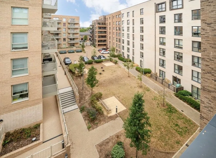 Clarkson Crescent, Walthamstow, E17, photo 9