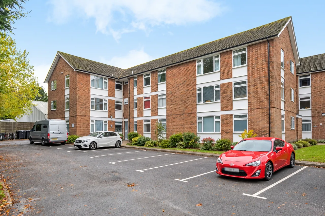2 bed flat for sale, Norman Road, Winchester, SO23