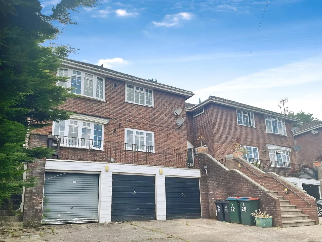 2 bed flat for sale, Yewberry Lane, Newport, NP20